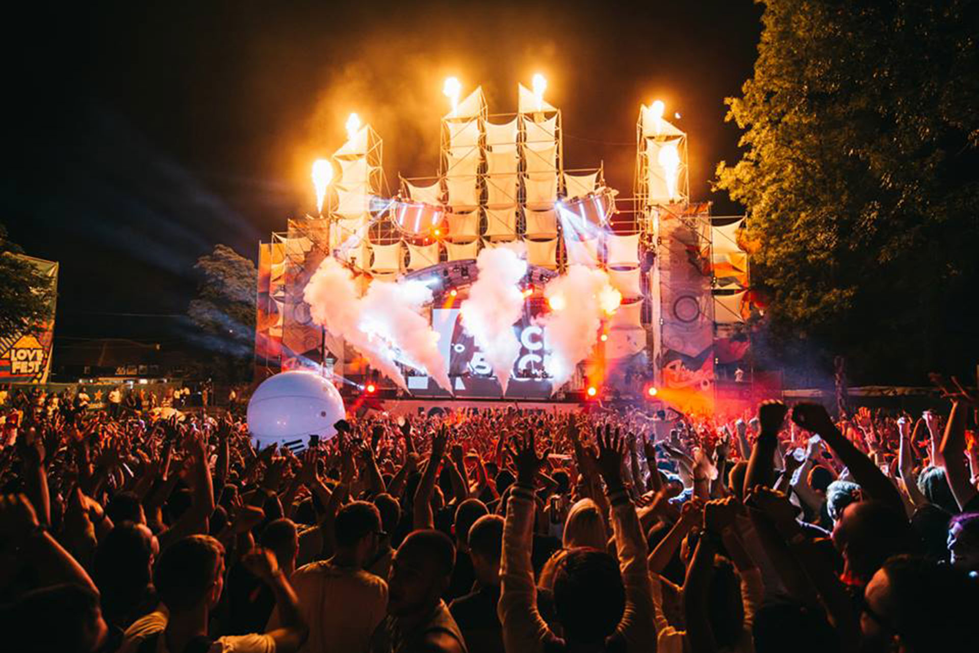 GROTTO REVIEW: Lovefest 2015 – Dan prvi