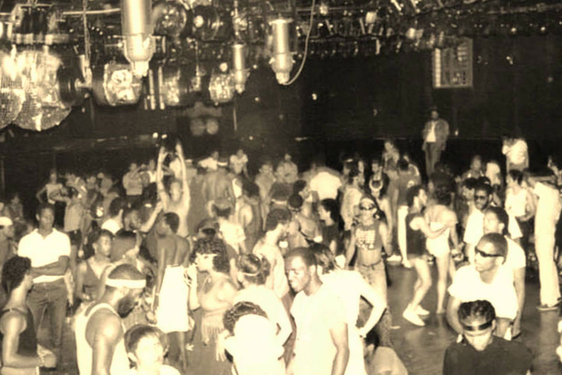 Uticaji marginalnih kultura na začetke elektronske muzike Uticaji marginalnih kultura na začetke elektronske muzike