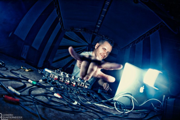 Ace Ventura Yoni Oshrat Beograd Ace Ventura Yoni Oshrat Beograd