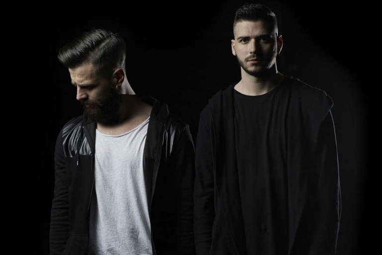 Phill & Dansmore Samo Tvrdo Rave Saver HOTPOT