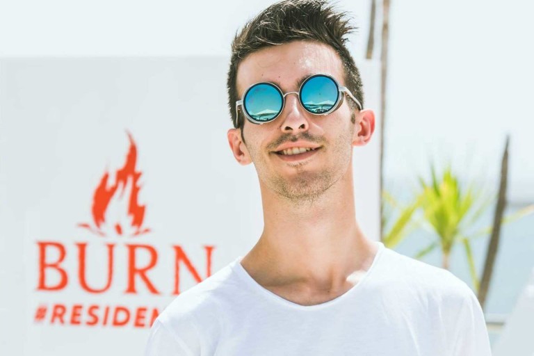 Peter Portman Raqa burn Residency Infinity bar Kosovska Mitrovica