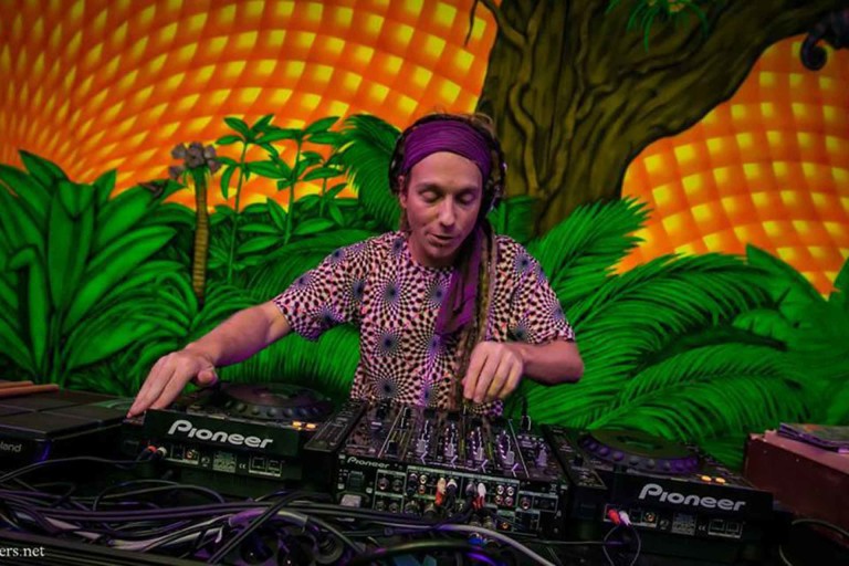 Goa Experience Anoebis DaPEACE Plastc