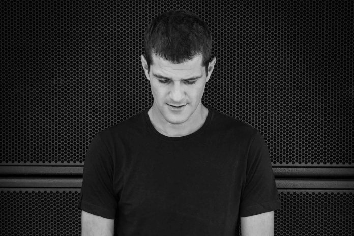 Andrea Oliva DJ i producent iz Švajcarske.