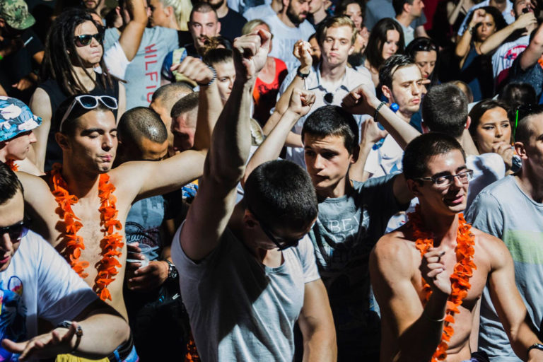 GROTTO REVIEW: Connected by Lea Dobričić @Barutana