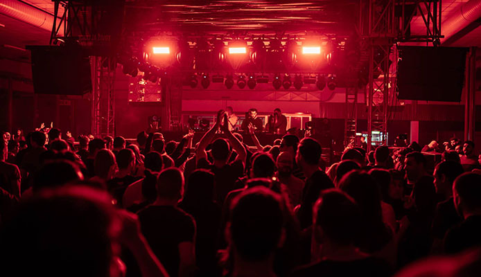 SVETLE TAČKE klabinga u 2017. i šta nas čeka u 2018.