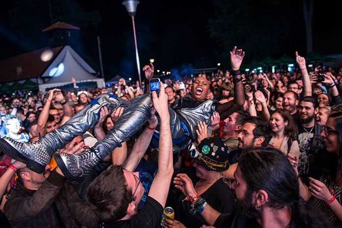 Revolution festival
