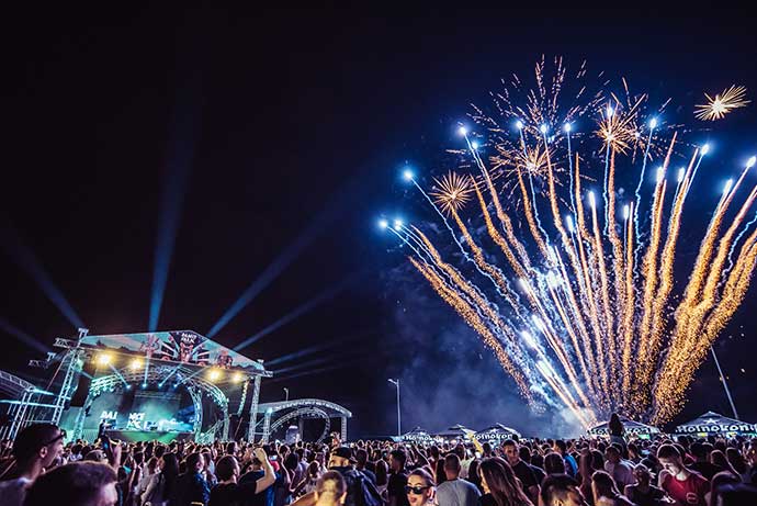 Recenzija Dan 1 Dance Park Festival