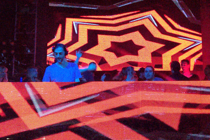 Ricardo Villalobos @ Blender RECENZIJA