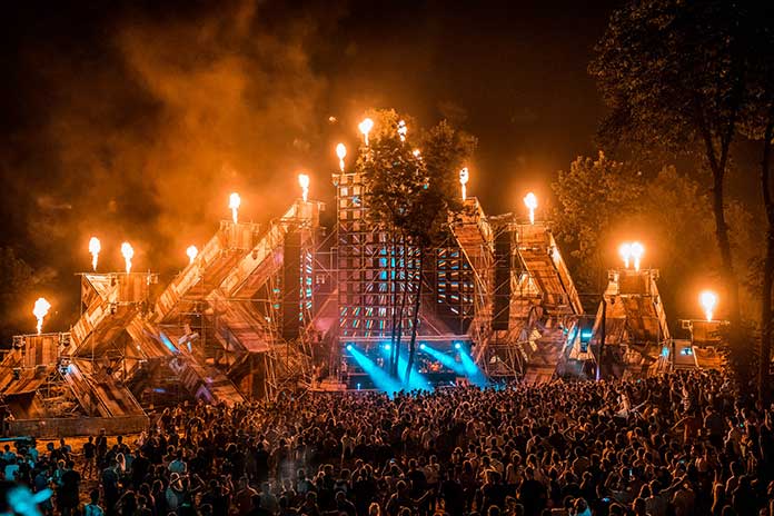 Lovefest 2018 Fire Stage recenzija