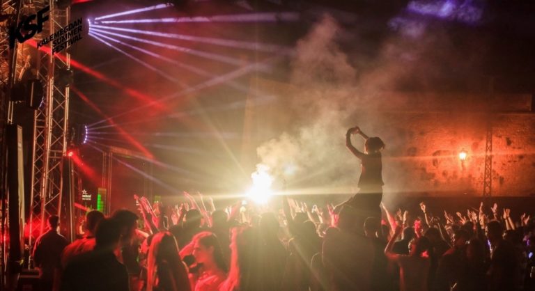 Dnevni Rejv Bart Skils