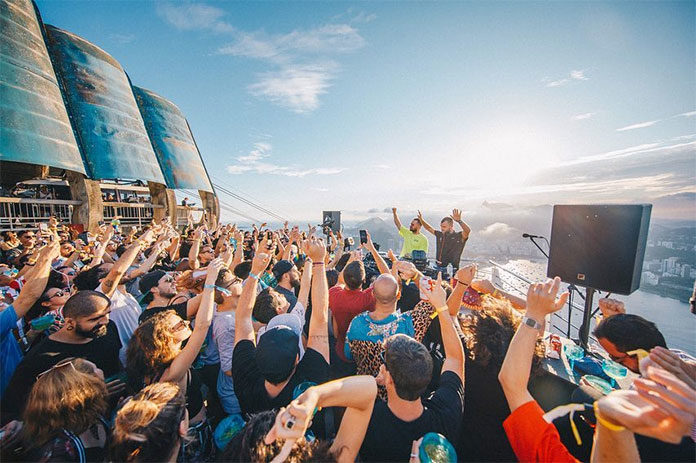 ARTBAT Cercle by Raul Aragão