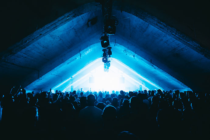 Apgrade Drugstore 2019 by Benny - Take A Moment