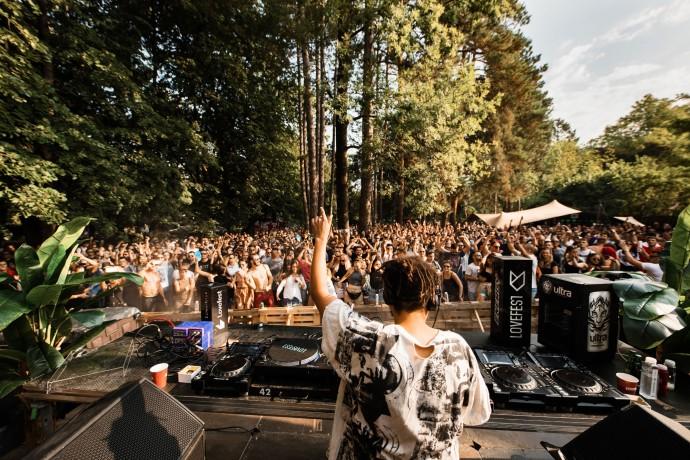 Lovefest 2019_Seth Troxler