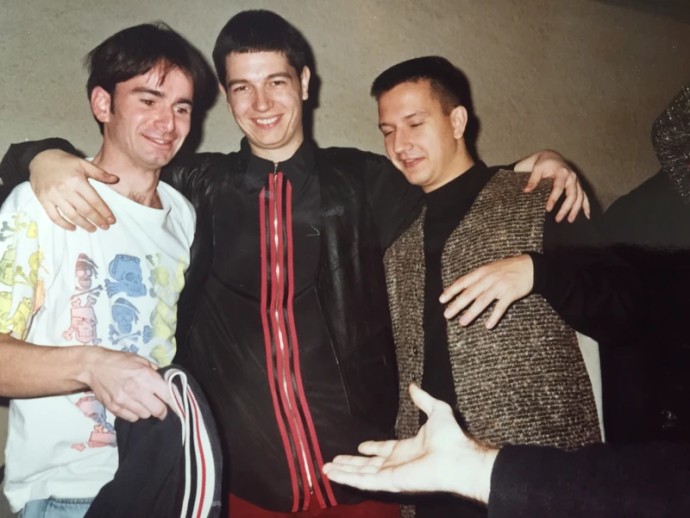 DJ-S.T.R.O.B-Pocetak-kluba-Industrija-tehno-scene-i-beogradske-rejv-kulture