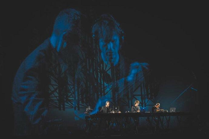 Netflix Hernan Cattaneo Connected