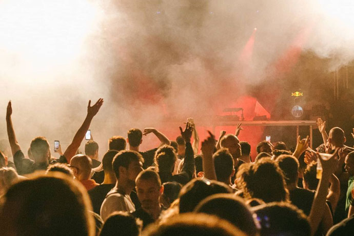 Andergraund progressive house izvođač Ruby i lokalni muzički heroji ovog vikenda u Barutani