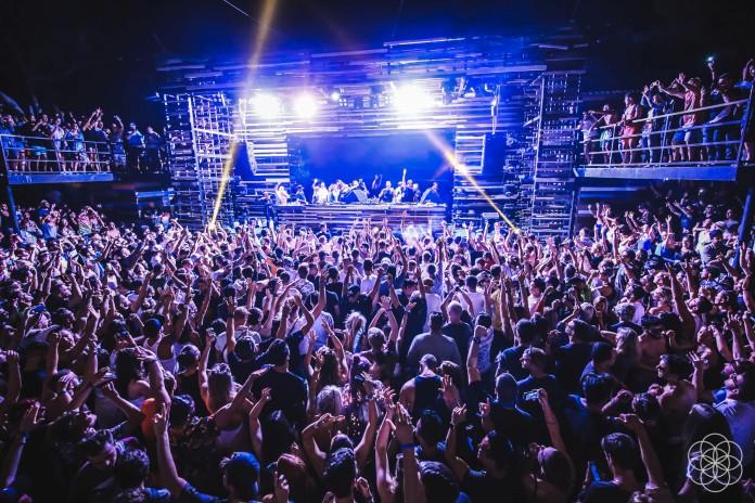 WE STILL DANCE Boutique 2021 WE STILL DANCE Boutique 2021