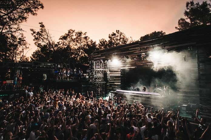 Sonus festival u Kalypso Clubu na plaži Zrće, ostrvo Pag, Hrvatska.