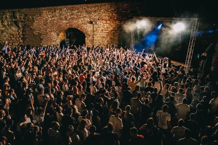 Pearson Sound i Nick León trećeg juna stižu na Apgrade!