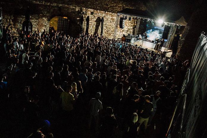 Otvaranje desete sezone Barutane uz Hernana Cattanea, Danny Howellsa i Petra Dundova