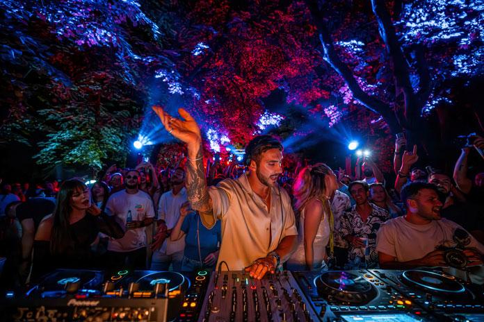 Hot Since 82 tokom svog nastupa na Sarajevo Film Festivalu u Garden of Dreams organizaciji na Vilsonovom šetalištu, fotograf marko Edge.