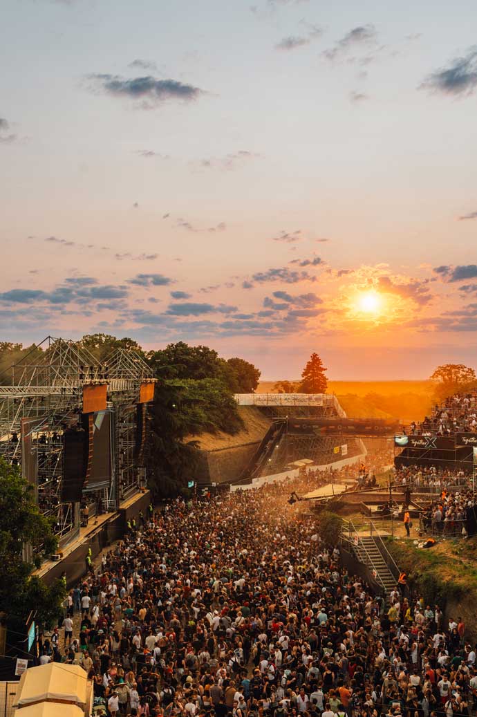 Izlazak sunca na EXIT Dance Areni.