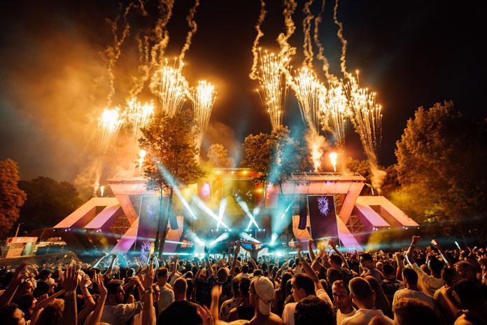 Lovefest 2023 Fire Stage, fotograf Benny - Take A Moment.