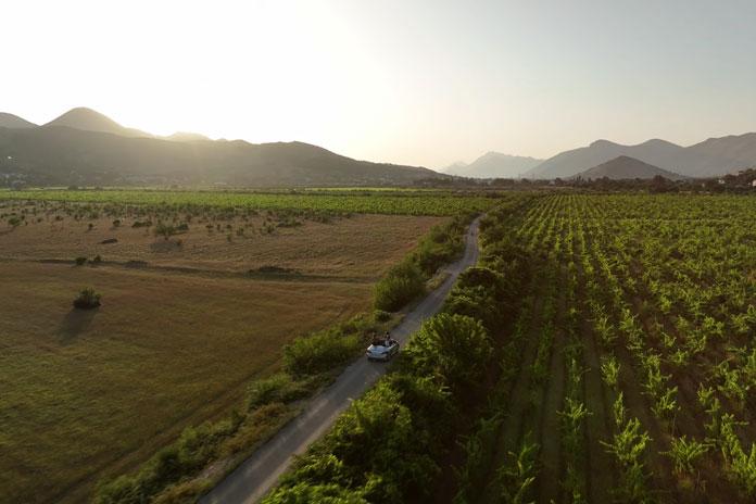 VUK-Nina-Ambulija-Vozimo-se VUK i Nina Ambulija izbacili spot za singl „Vozimo se”.