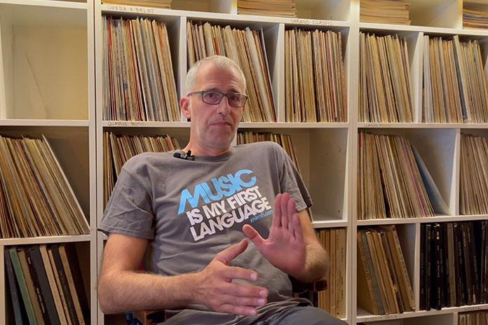 DJ Vlada EyE – „Te jedno, te isto” je nastalo u Industriji (Grotto Video Intervju) DJ Vlada EyE, Grotto Perspektiva intervju.