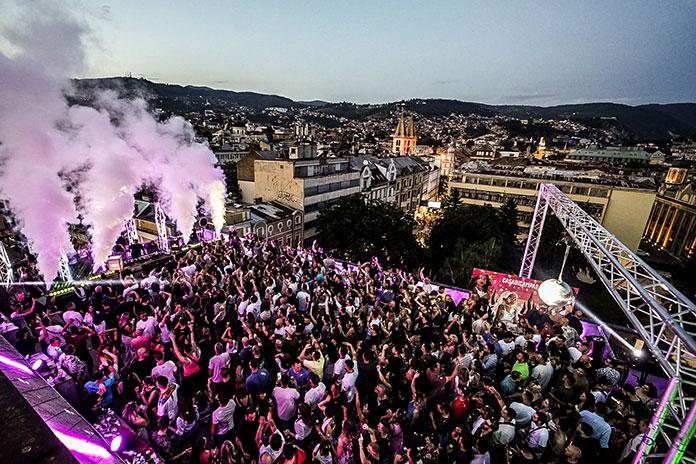 Garden of Dreams Rooftop Session Vol. 1 na Zgradi Svjetlosti u Sarajevu, fotografisao Adnan Lingo.