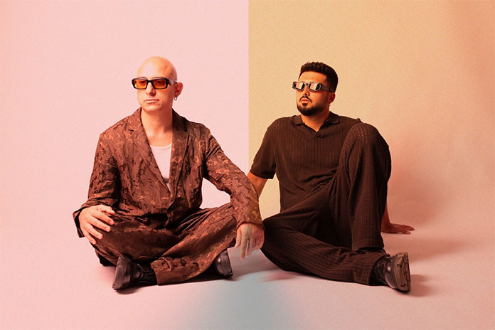 DJ i producentski duo Moeaike.