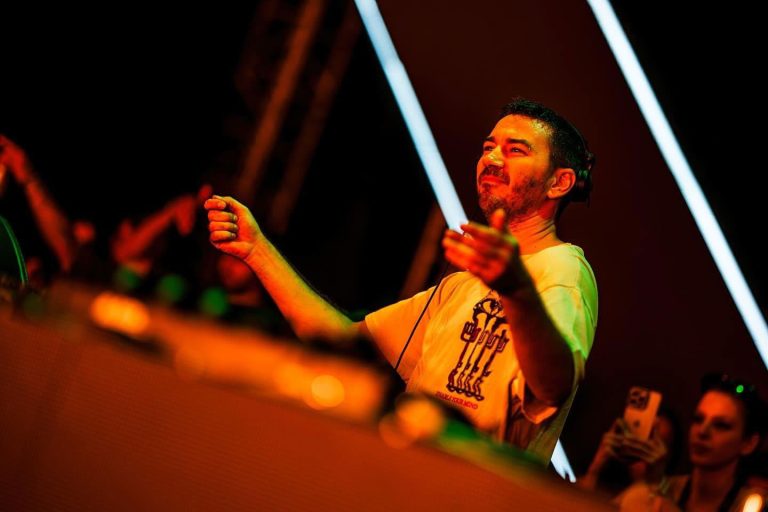 DJ i producent Andrew Meller.