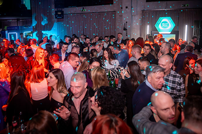 IQOS Curious X Kran by Live Production.