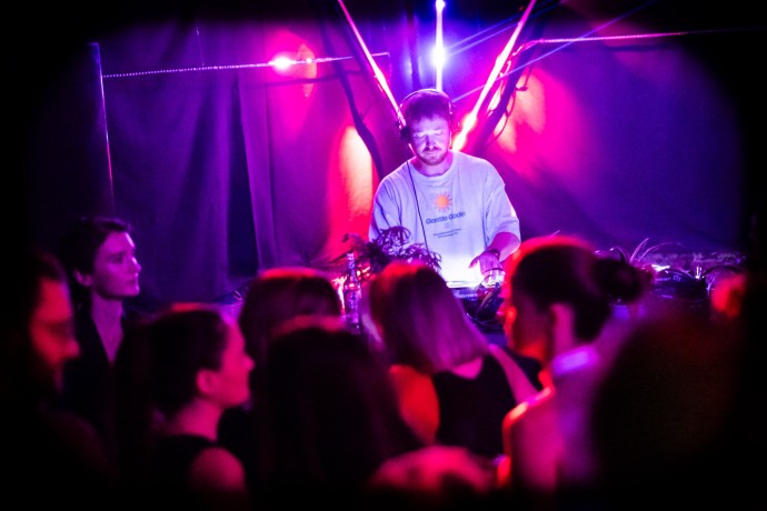 EWOX DJ photo by Bojan Kovacevic