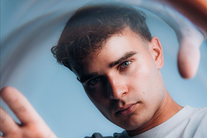 Klofama by BradaMedia.